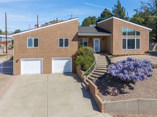 14325 Skyline Road NE, Albuquerque, NM 87123