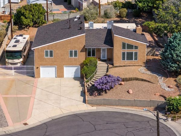 14325 Skyline Road NE, Albuquerque, NM 87123