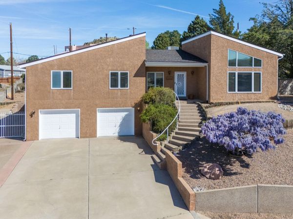 14325 Skyline Road NE, Albuquerque, NM 87123