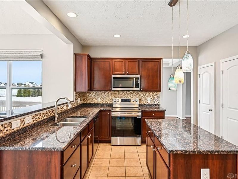 4076 Spicebush Drive, Tipp City, OH 45371 Photo 10