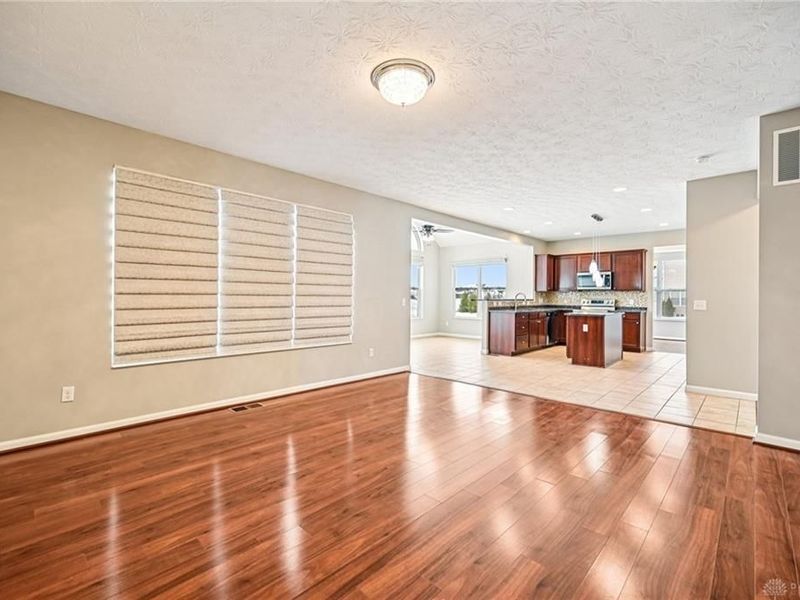 4076 Spicebush Drive, Tipp City, OH 45371 Photo 18