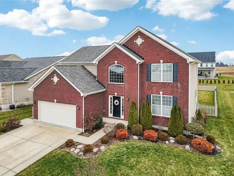 4076 Spicebush Drive, Tipp City, OH 45371 Photo 3