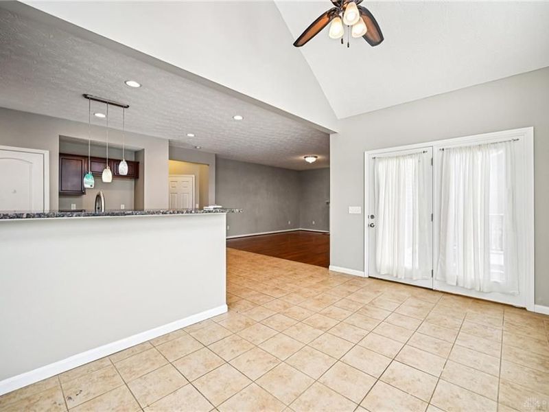 4076 Spicebush Drive, Tipp City, OH 45371 Photo 6