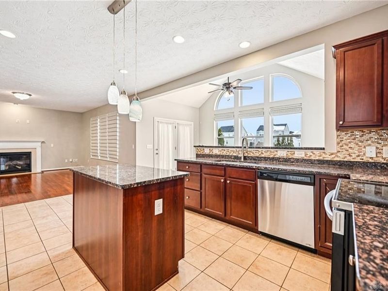 4076 Spicebush Drive, Tipp City, OH 45371 Photo 7