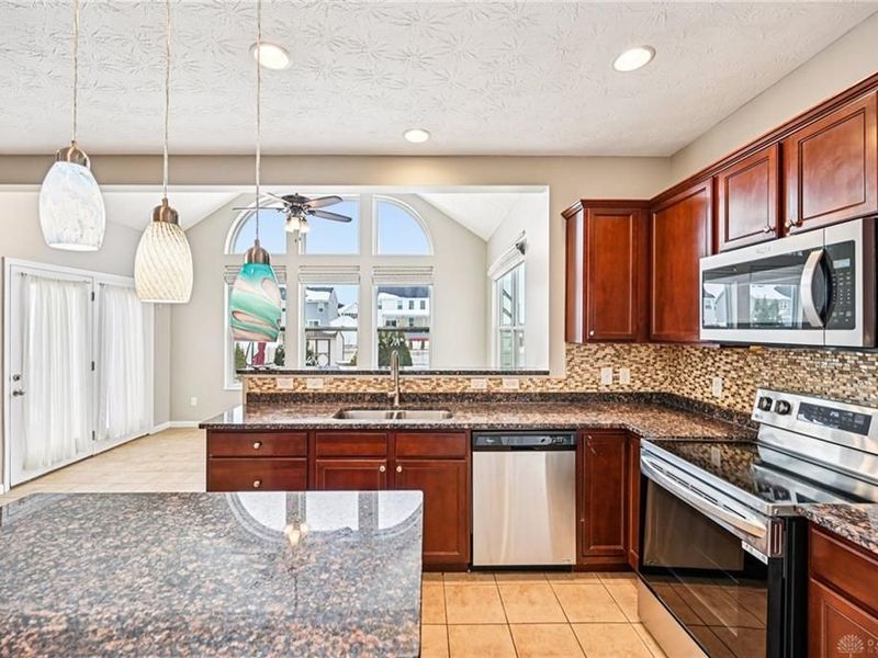 4076 Spicebush Drive, Tipp City, OH 45371 Photo 8