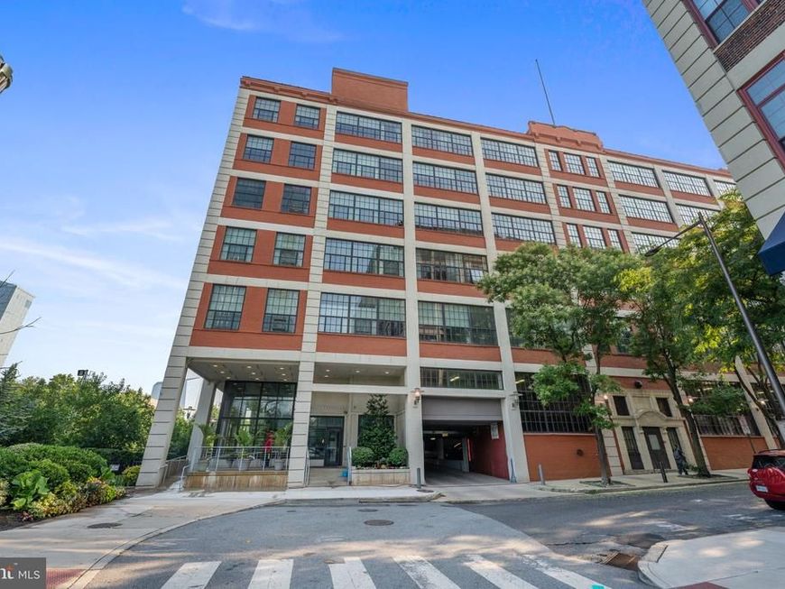 2429 41 Locust Street, Unit 319, Philadelphia, PA 19103 Main Photo