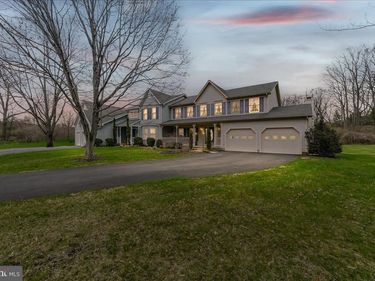 203 BALMORAL CIRCLE, CHADDS FORD, PA 19317