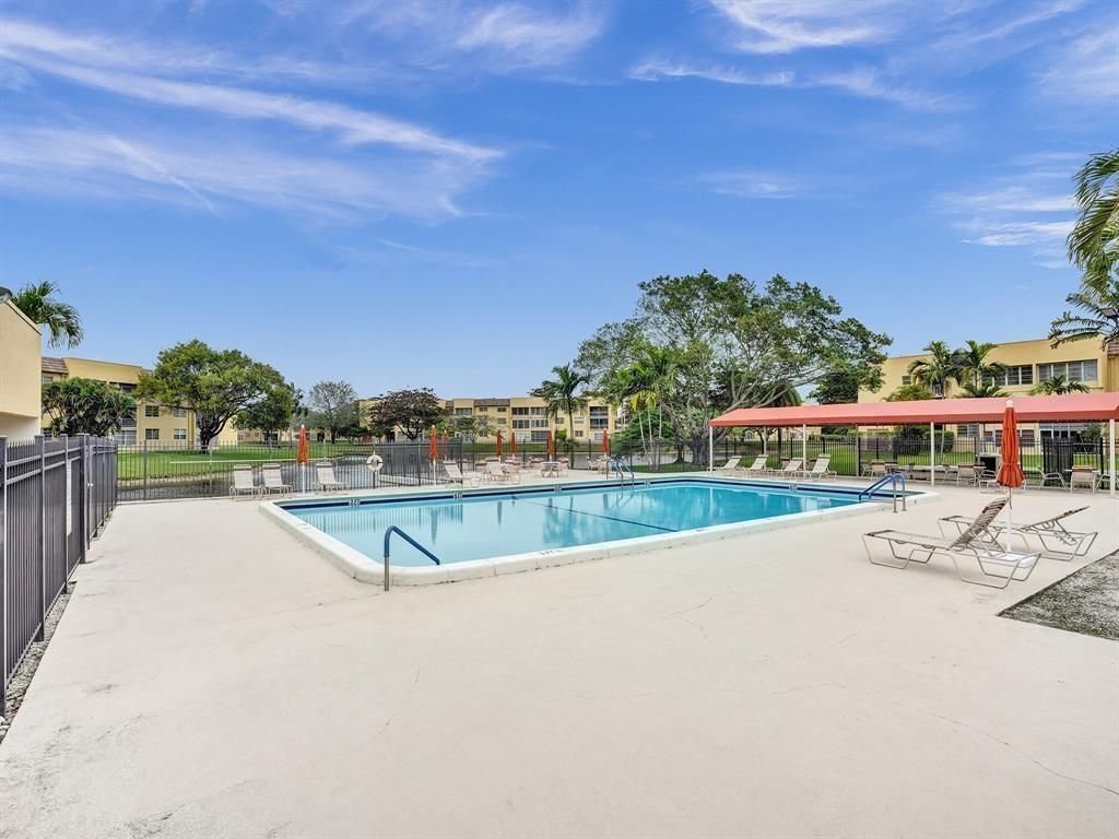 5750 NW 64th Avenue, Unit 201, Tamarac, FL 33319 Photo