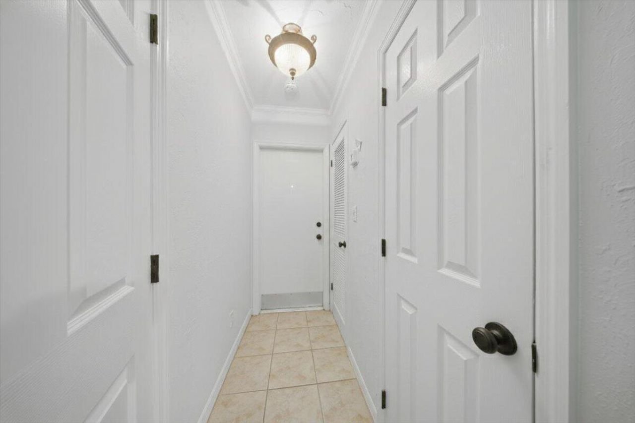 1129 Pebble Beach Lane, Unit 12, Duck Key, FL 33050 Photo