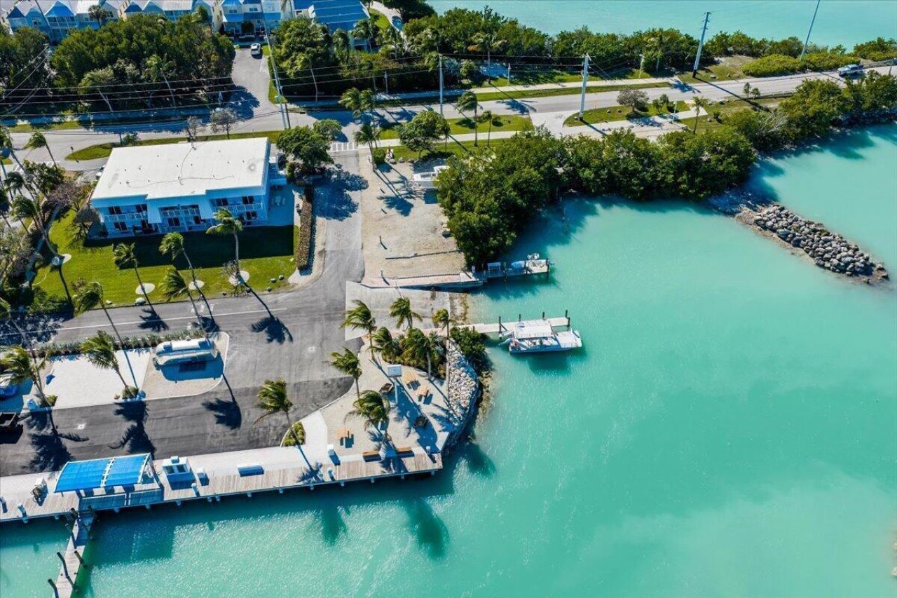 1129 Pebble Beach Lane, Unit 12, Duck Key, FL 33050 Photo