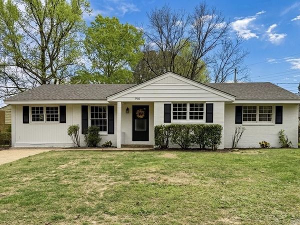 901 Valley Drive , Jonesboro, AR 72401