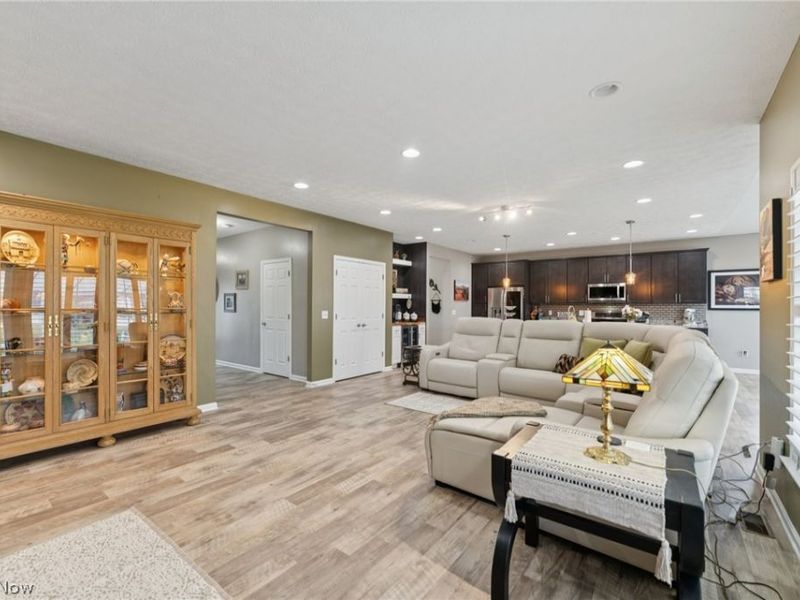 4330 Weathervane Drive, Lorain, OH 44053 Photo 10