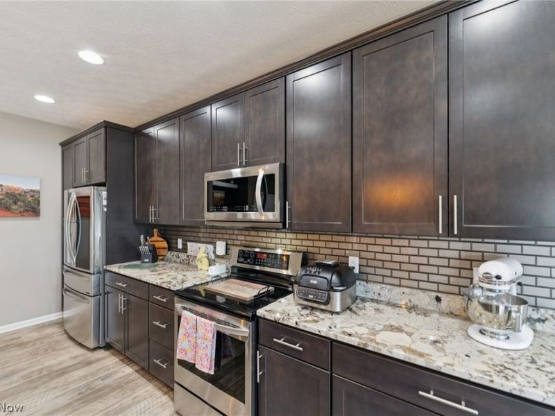 4330 Weathervane Drive, Lorain, OH 44053 Photo 14