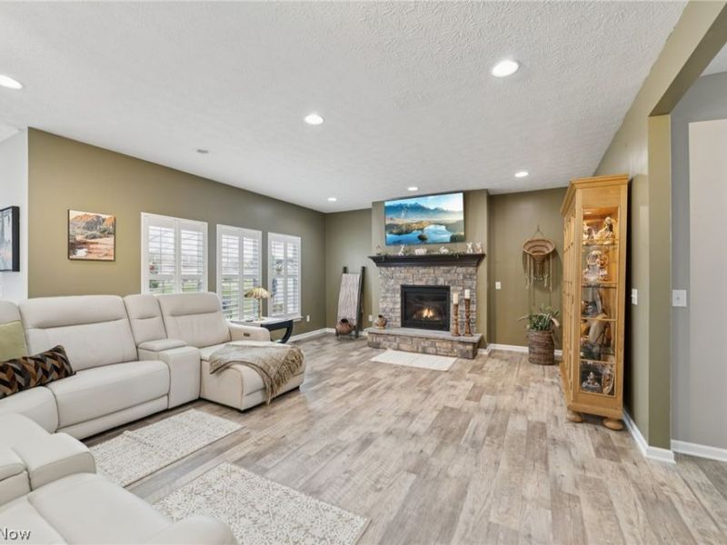 4330 Weathervane Drive, Lorain, OH 44053 Photo 8