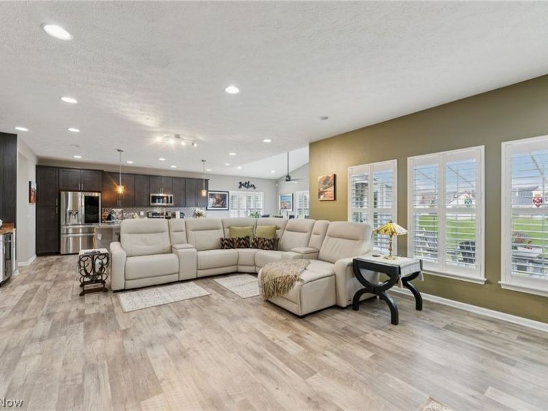 4330 Weathervane Drive, Lorain, OH 44053 Photo 9