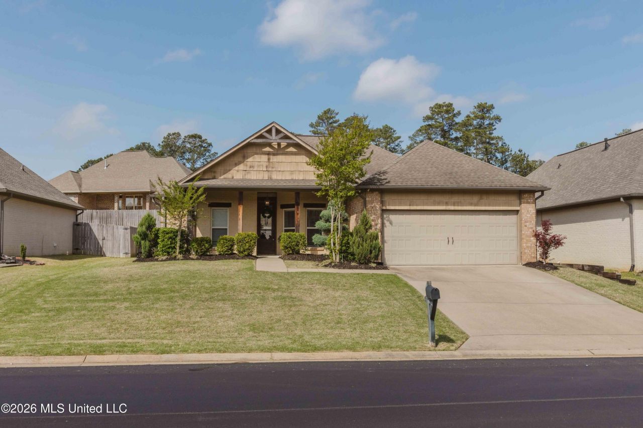 880 Willow Grande Circle, Brandon, MS 39047 Main Photo
