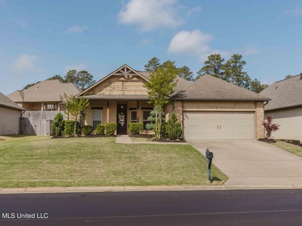 880 Willow Grande Circle, Brandon, MS 39047