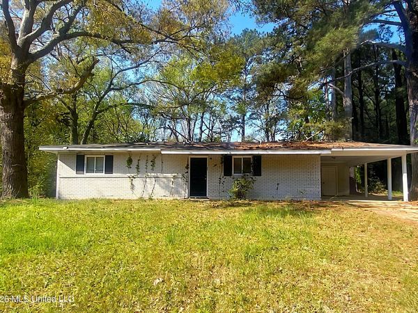 3129 Lakewood Drive, Jackson, MS 39212