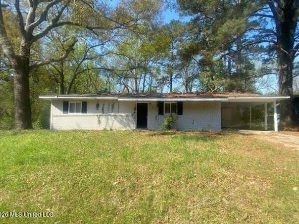3129 Lakewood Drive, Jackson, MS 39212