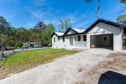 120 Penelope Lane photo 4