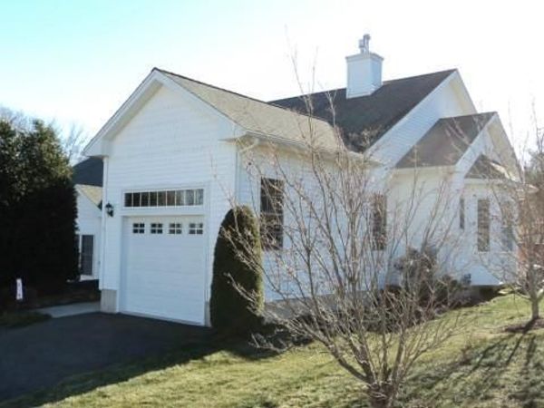 5 Pondview , Unit 5, Beacon Falls, CT 06403