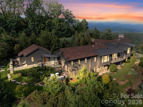 208 Skycliff Drive, Asheville, NC 28804
