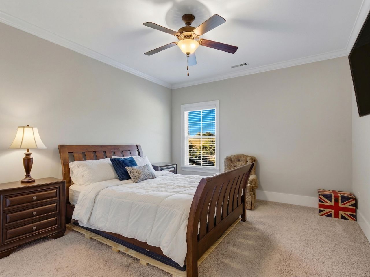 5068 South First St.  Photo 24