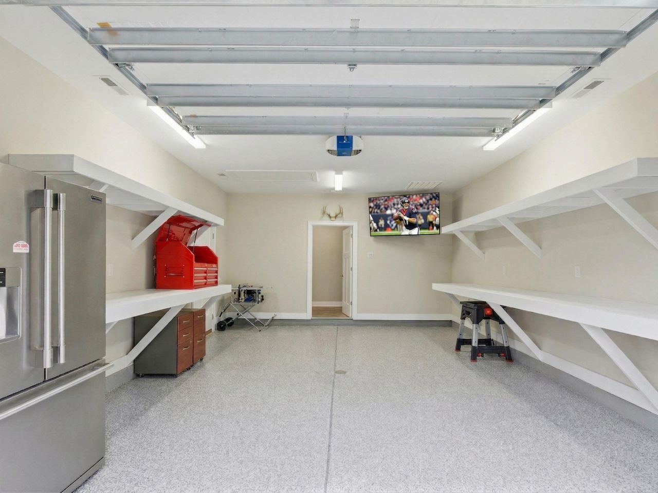 5068 South First St.  Photo 32