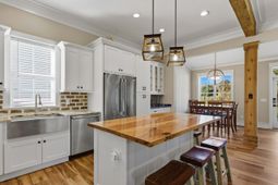 5068 South First St.  photo 4