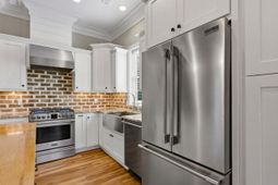 5068 South First St.  photo 4