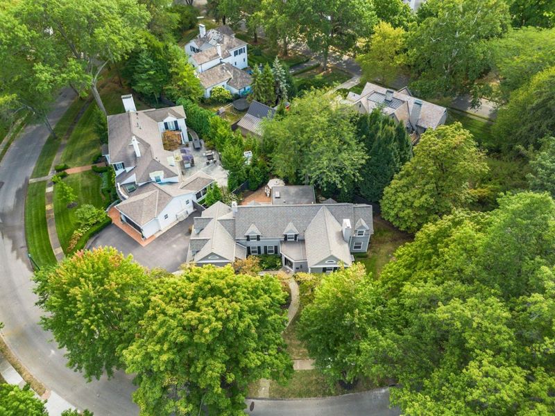 275 Ashbourne Place, Bexley, OH 43209 Photo 5