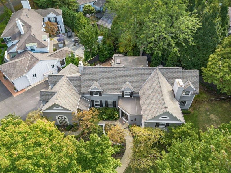 275 Ashbourne Place, Bexley, OH 43209 Photo 6