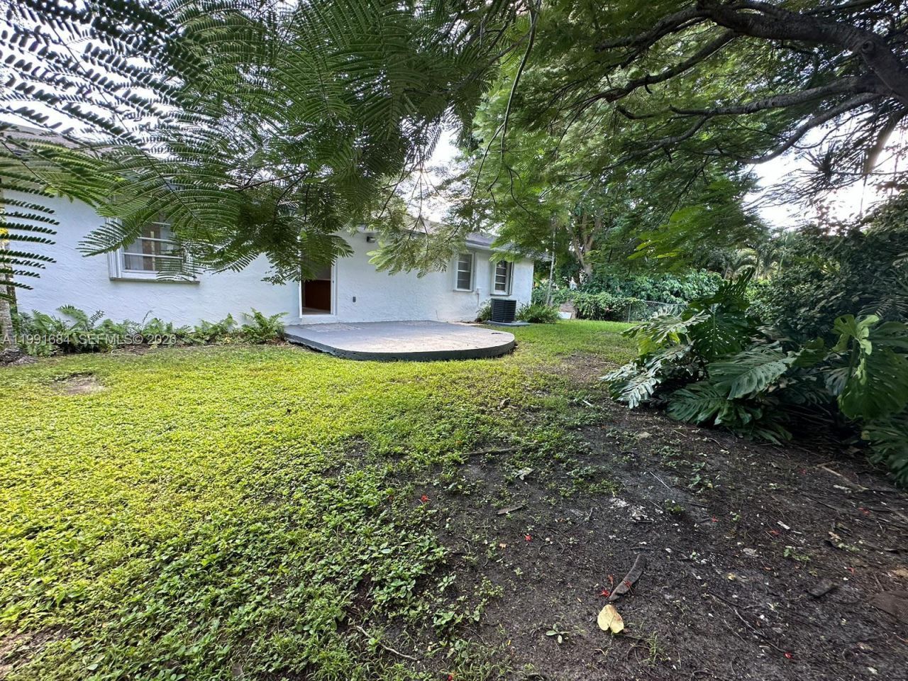 3755 Oak Ave , Miami, FL 33133 Photo