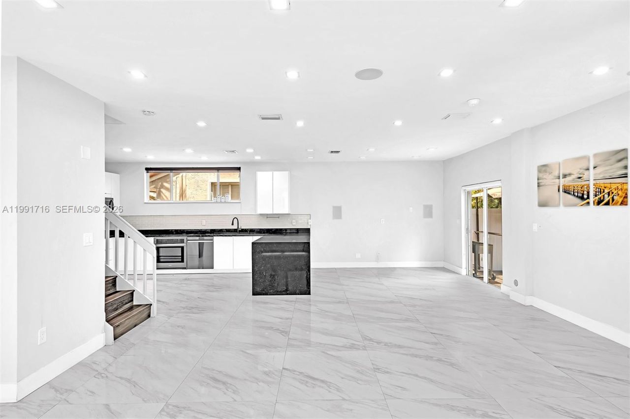 3085 N 36th Ave , Hollywood, FL 33021 Photo