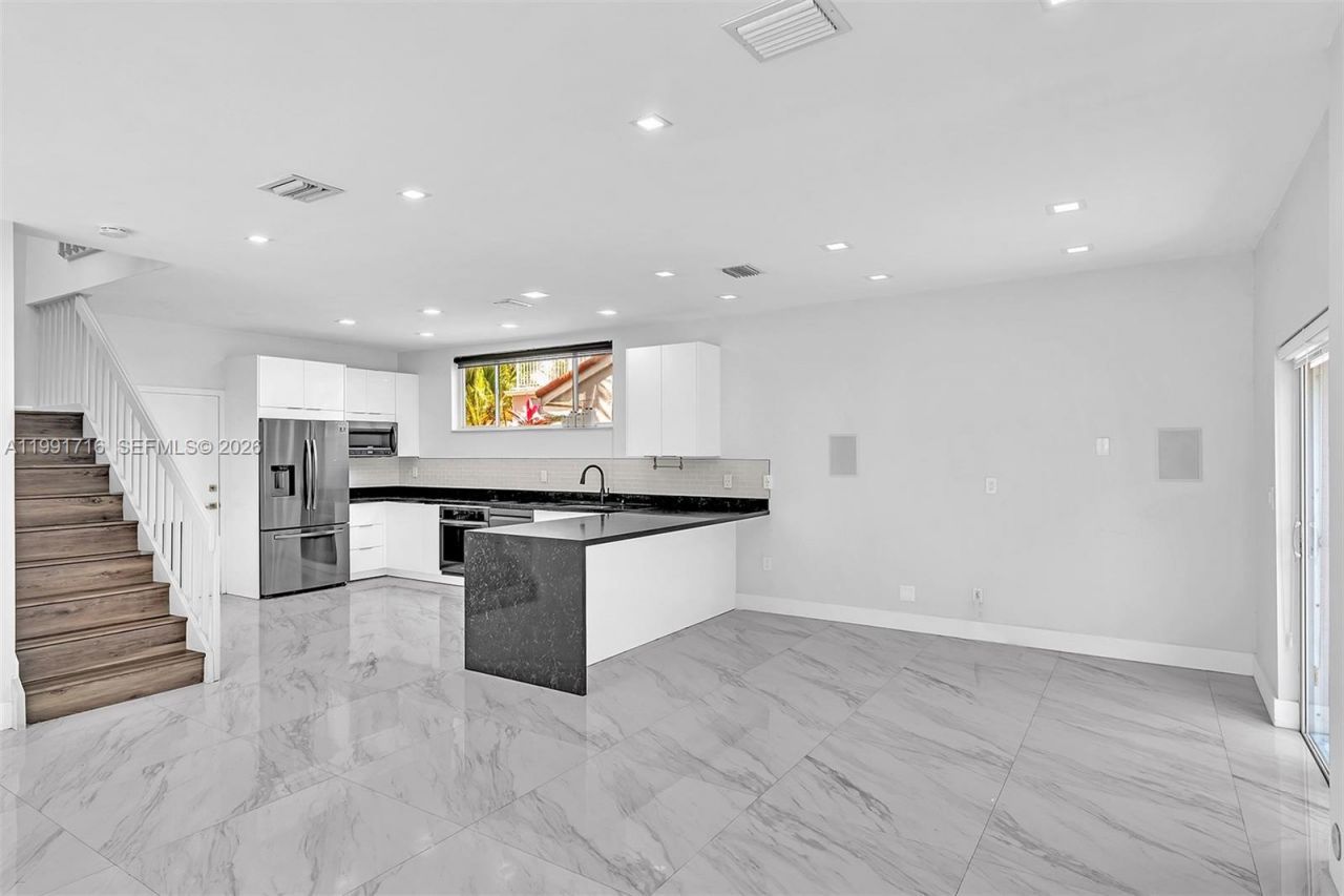 3085 N 36th Ave , Hollywood, FL 33021 Photo