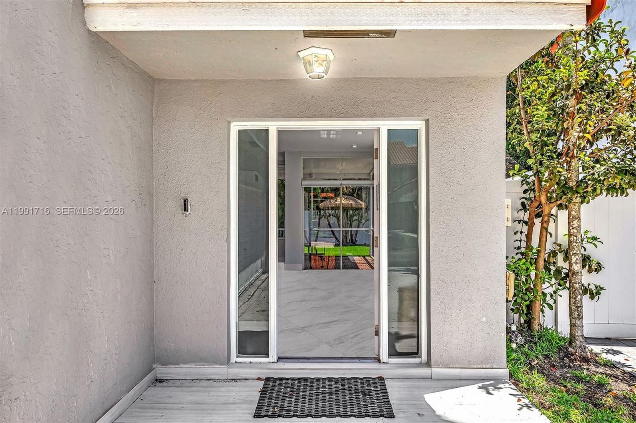 3085 N 36th Ave , Hollywood, FL 33021 Photo