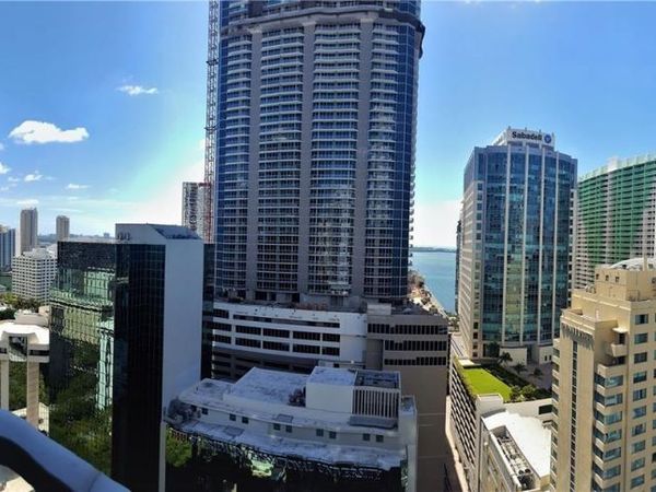 1060 Brickell Ave, Unit 2403, Miami, FL 33131