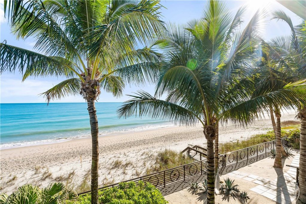 3756 Ocean Drive, Vero Beach, FL 32963 Photo