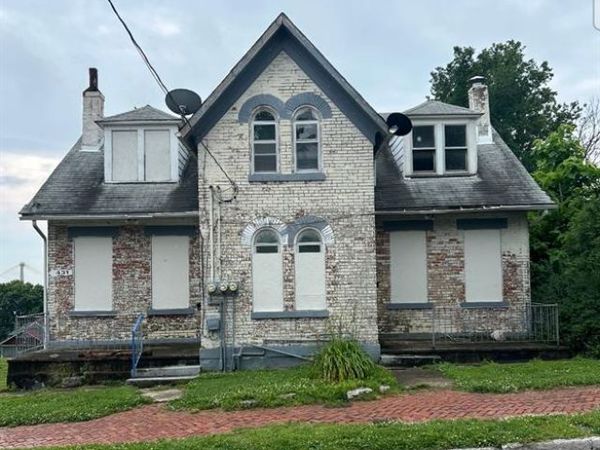 427 E 4th Street , Alton, IL 62002