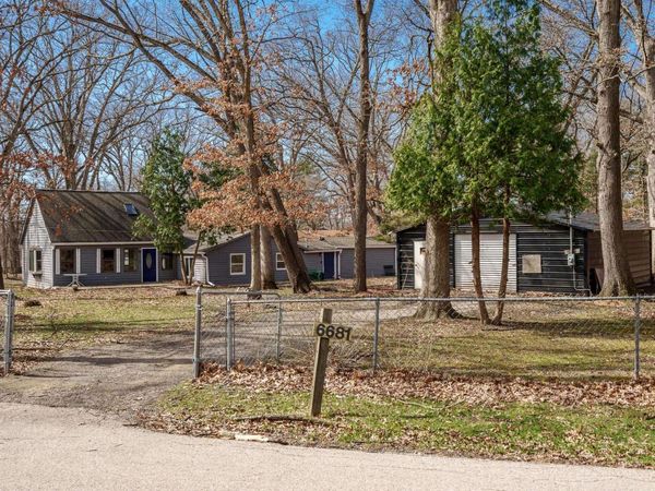 6681 42nd Street, ROCKFORD, IL 61109