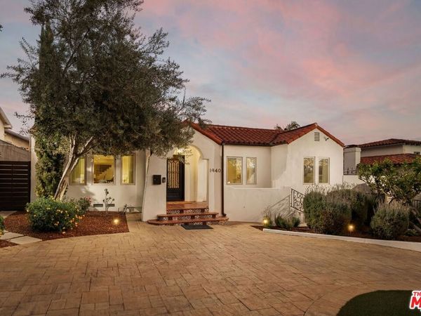 1940 N Western Avenue, Los Angeles, CA 90027