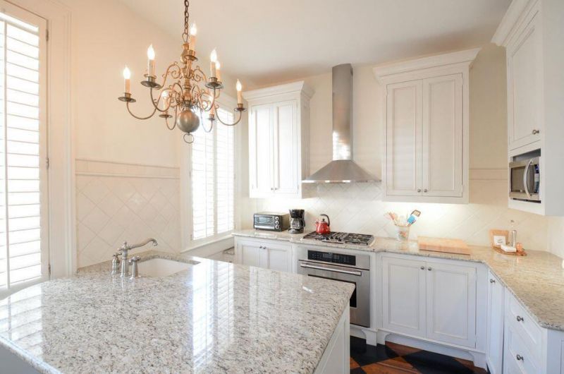 61 Queen Street Photo 4