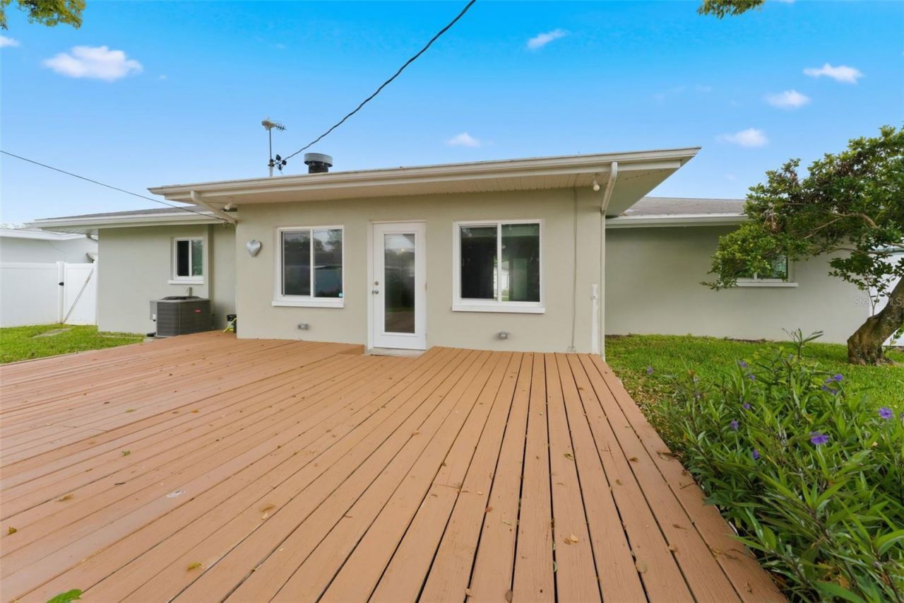 12694 138th Lane , Largo, FL 33774 Photo