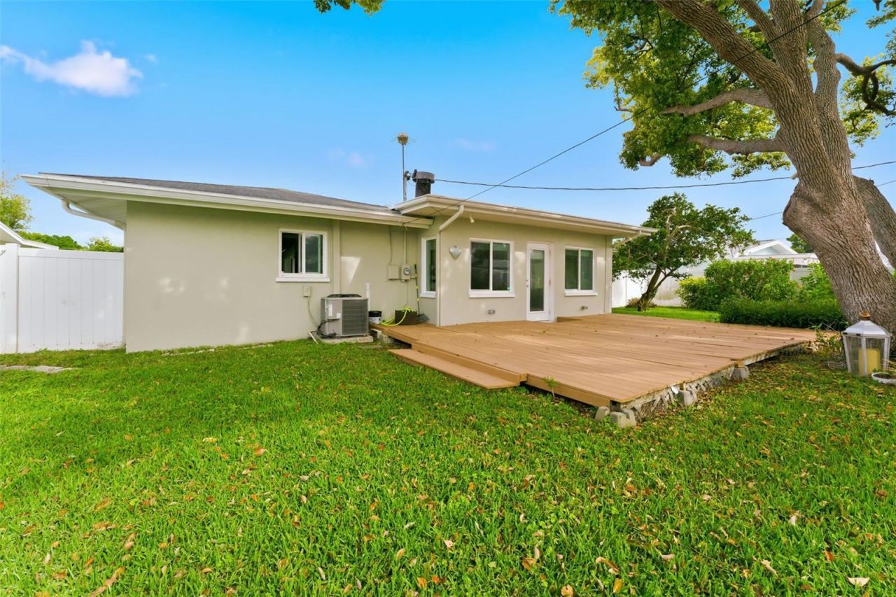 12694 138th Lane , Largo, FL 33774 Photo