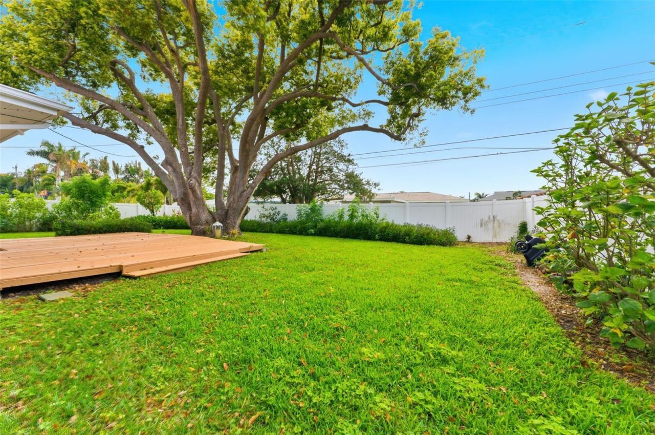 12694 138th Lane , Largo, FL 33774 Photo