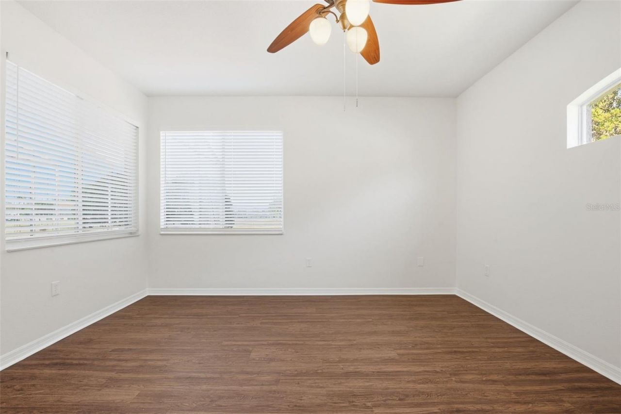 5917 Wedgefield Drive , Zephyrhills, FL 33541 Photo