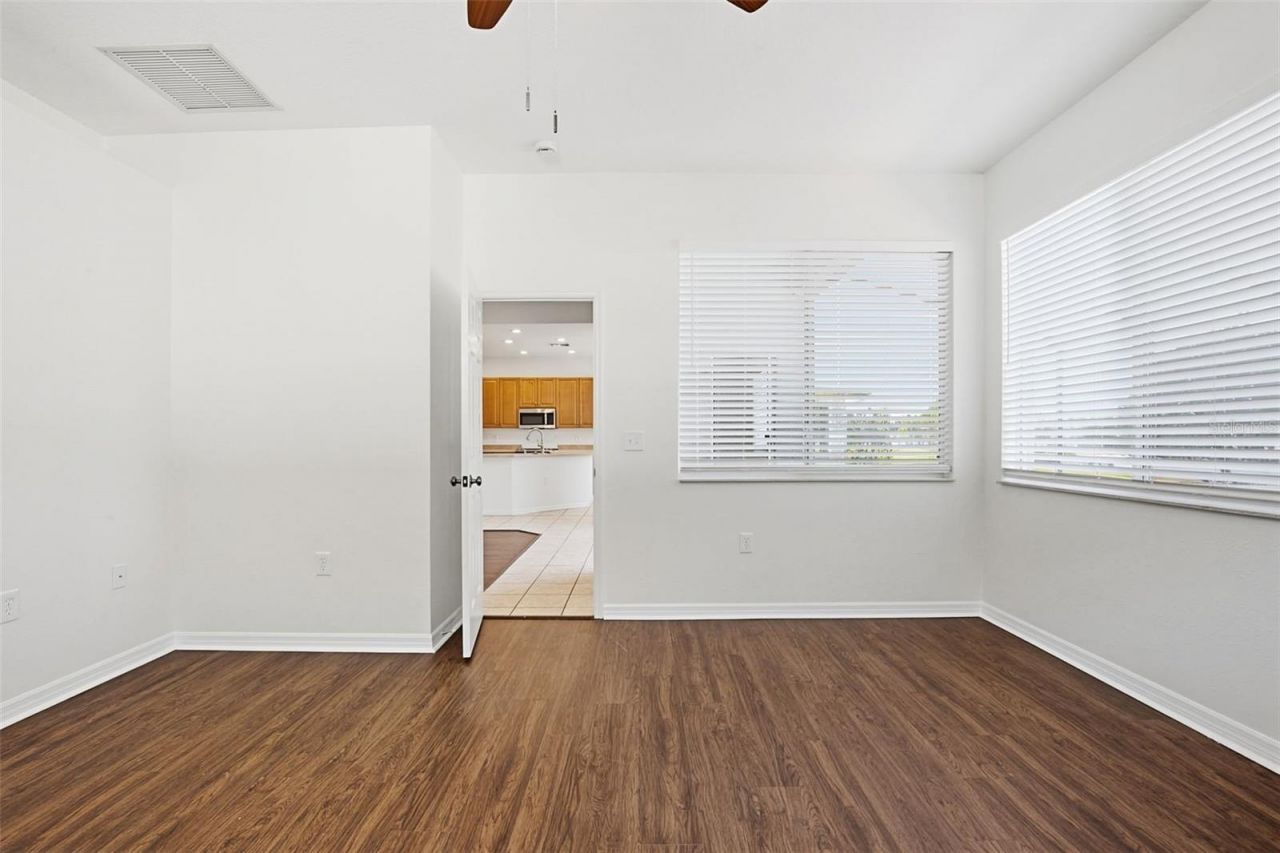 5917 Wedgefield Drive , Zephyrhills, FL 33541 Photo