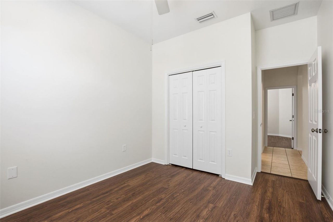 5917 Wedgefield Drive , Zephyrhills, FL 33541 Photo