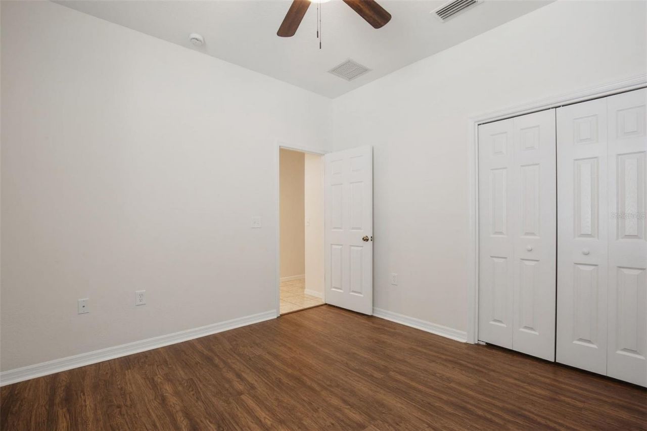 5917 Wedgefield Drive , Zephyrhills, FL 33541 Photo