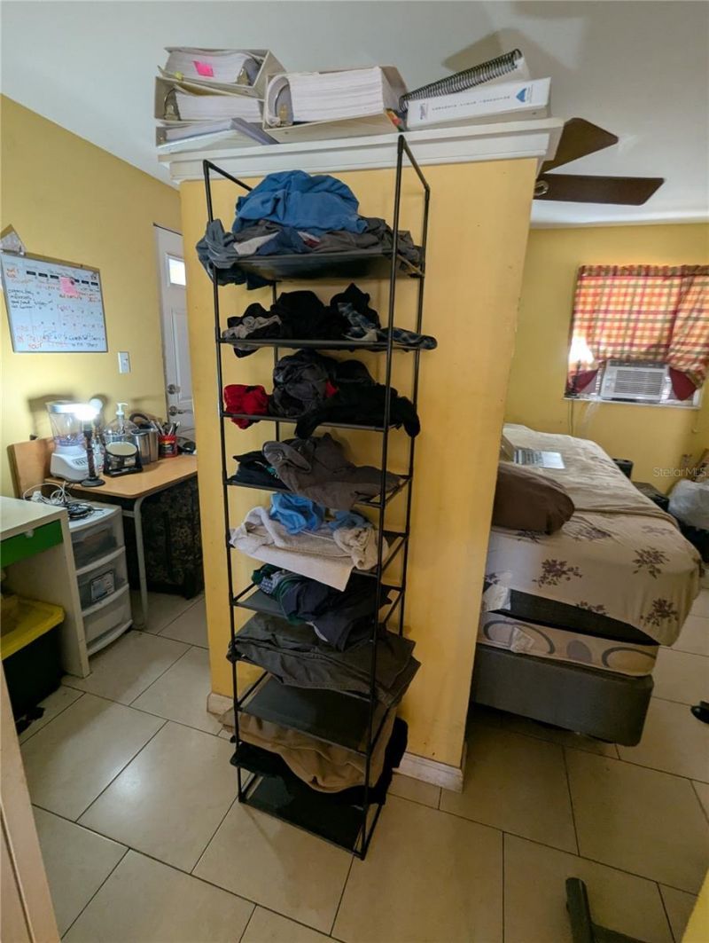 8740 N Tangerine Place, Tampa, FL 33617 Photo